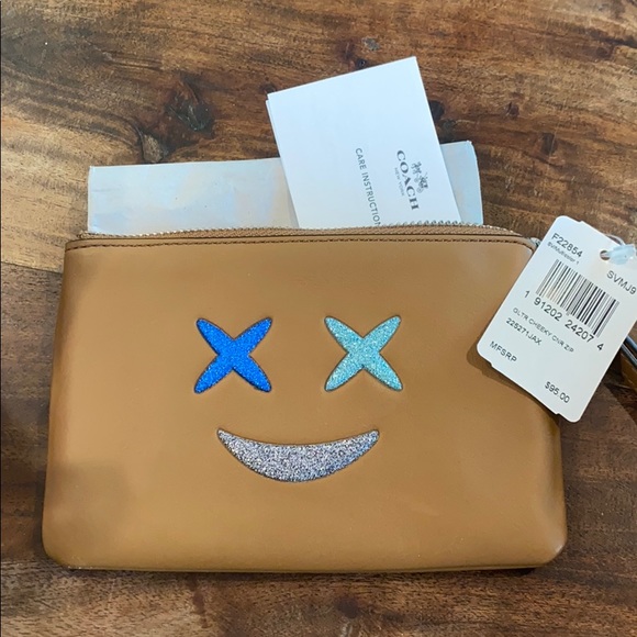 Coach wristlet NWT - Picture 3 of 3